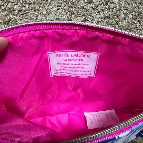 NEW Estée Lauder Pink and Blue Cosmetic Pouch - Picture 3 of 3